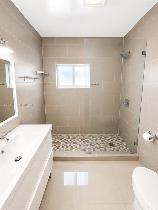В аренду: $4,900 (3 спален, 2 ванн, 1526 Квадратных фут)