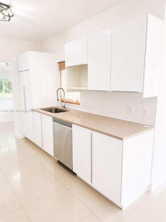 В аренду: $4,900 (3 спален, 2 ванн, 1526 Квадратных фут)