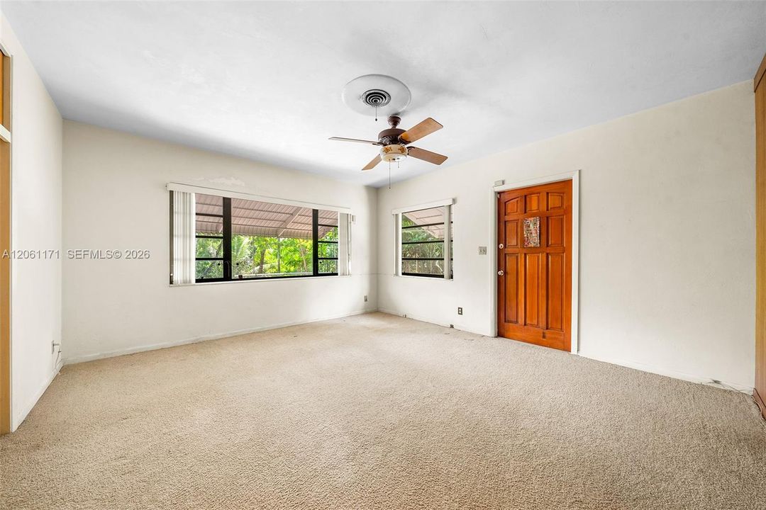 En Venta: $1,975,000 (4 camas, 3 baños, 1888 Pies cuadrados)