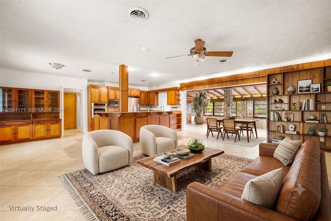 En Venta: $1,975,000 (4 camas, 3 baños, 1888 Pies cuadrados)