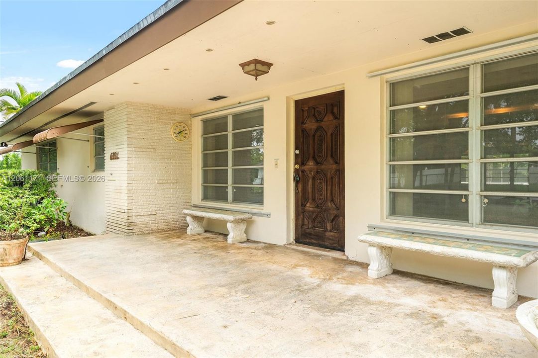 En Venta: $1,975,000 (4 camas, 3 baños, 1888 Pies cuadrados)