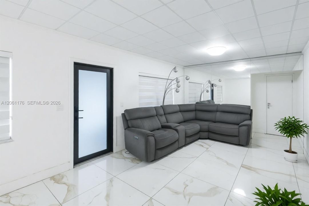 На продажу: $600,000 (3 спален, 2 ванн, 1515 Квадратных фут)