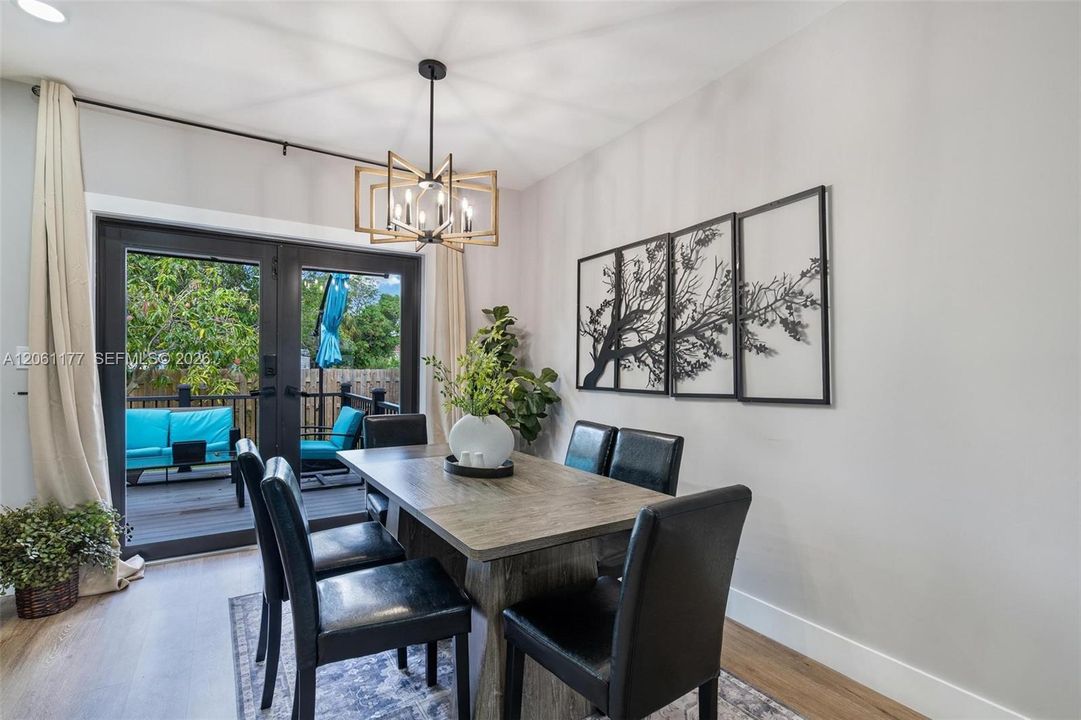 Active With Contract: $630,000 (4 beds, 3 baths, 1542 Square Feet)