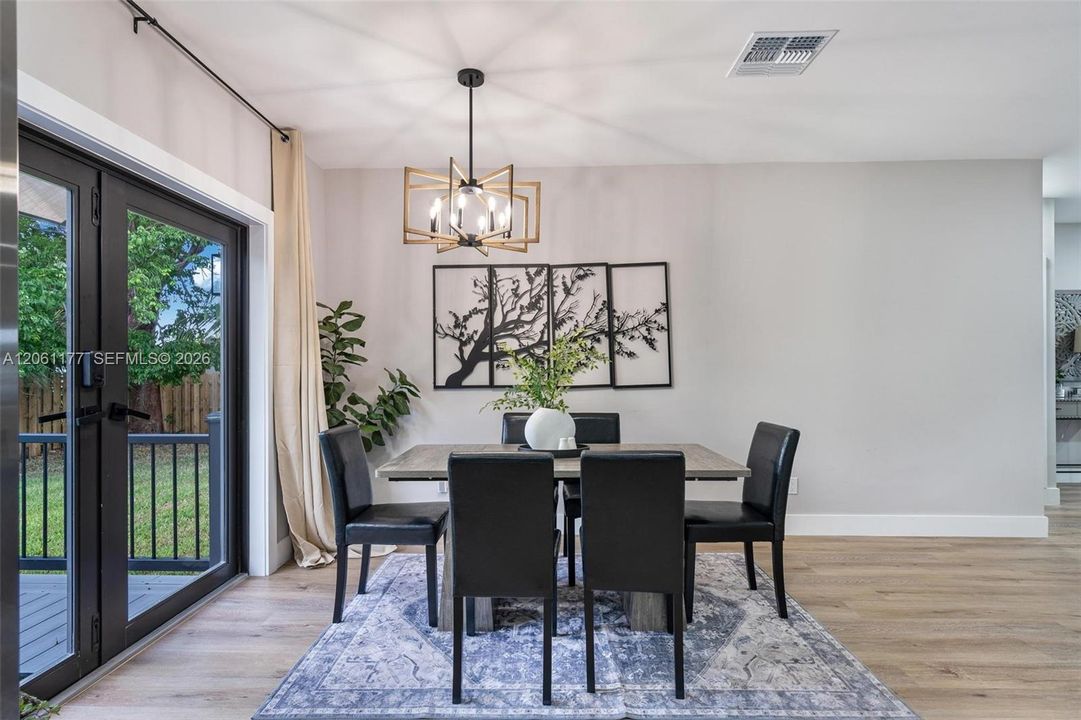 Active With Contract: $630,000 (4 beds, 3 baths, 1542 Square Feet)