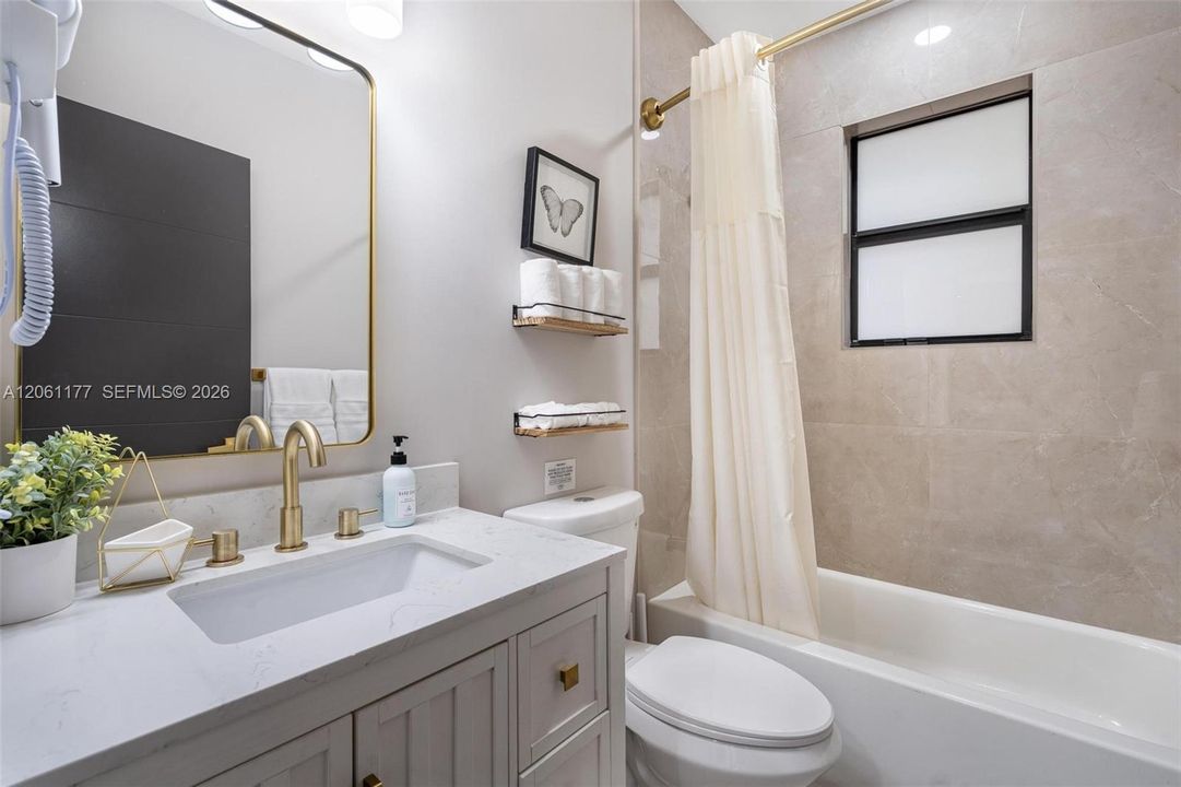 Active With Contract: $630,000 (4 beds, 3 baths, 1542 Square Feet)