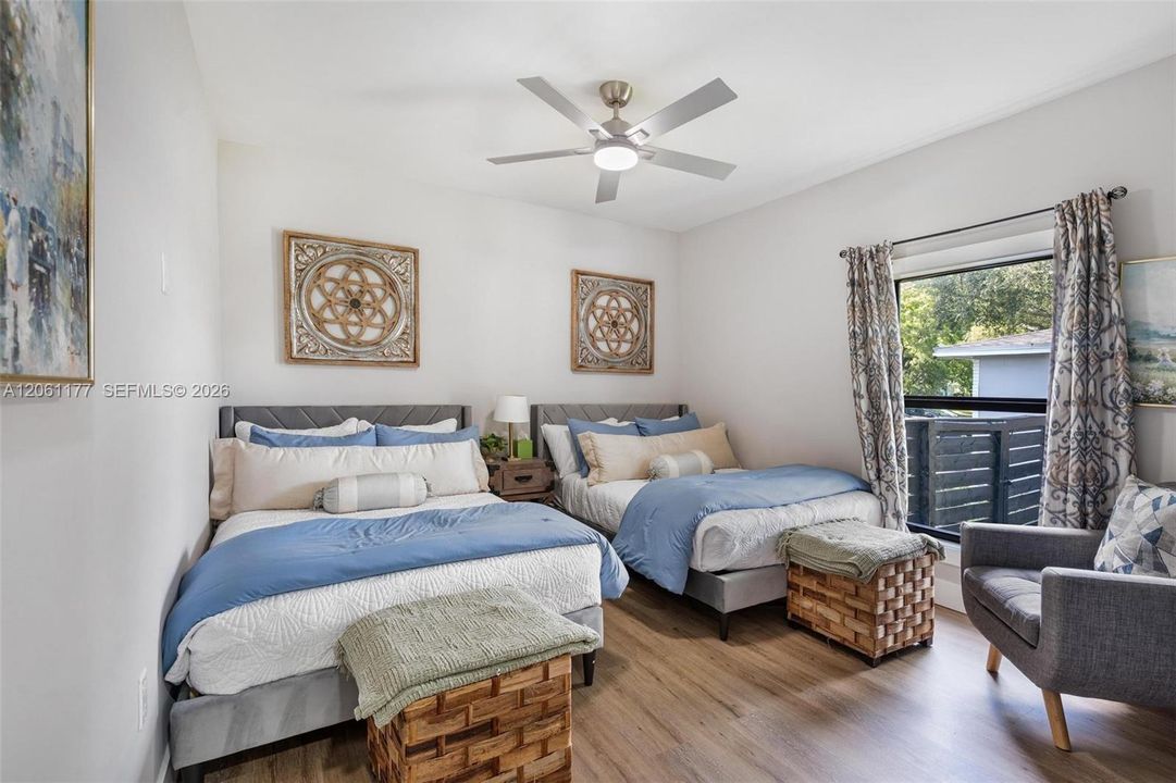 Active With Contract: $630,000 (4 beds, 3 baths, 1542 Square Feet)