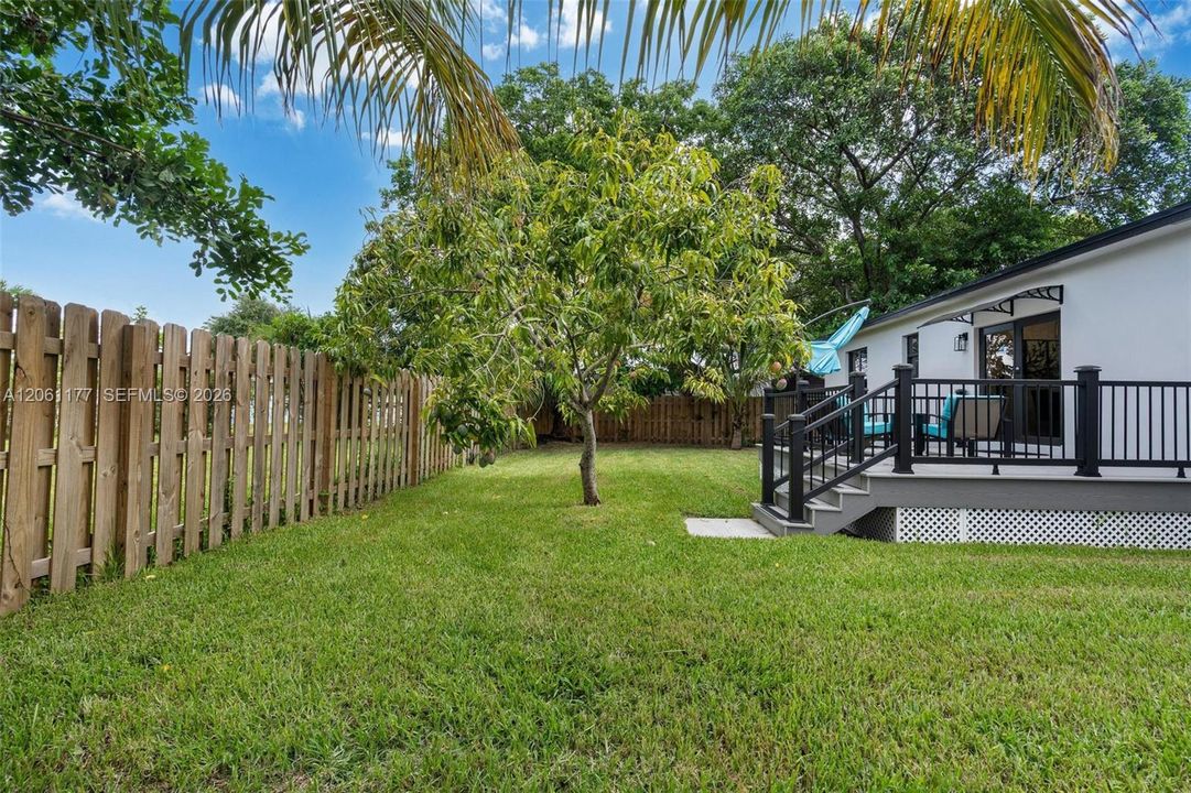 Active With Contract: $630,000 (4 beds, 3 baths, 1542 Square Feet)