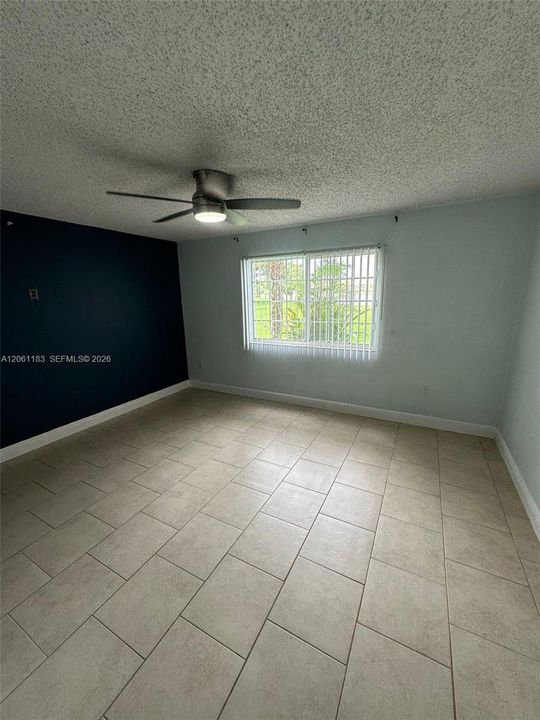В аренду: $2,700 (3 спален, 2 ванн, 1357 Квадратных фут)