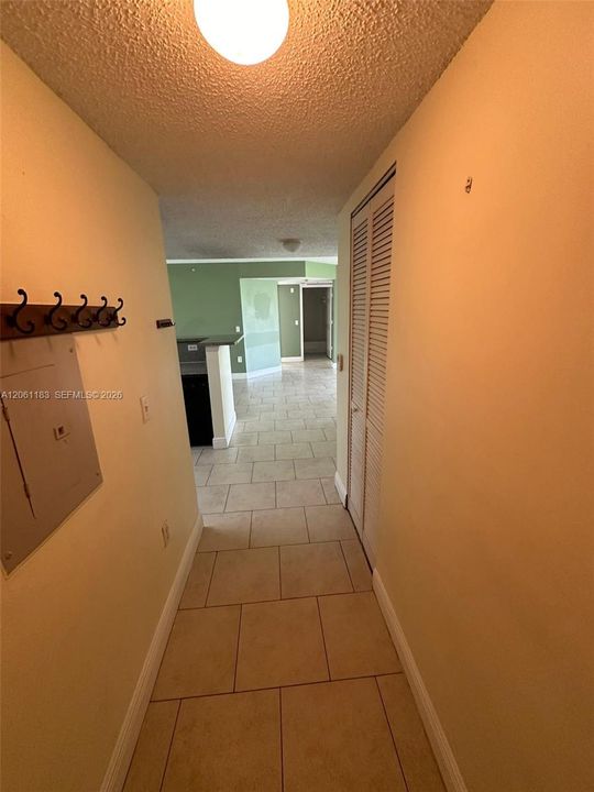 В аренду: $2,700 (3 спален, 2 ванн, 1357 Квадратных фут)