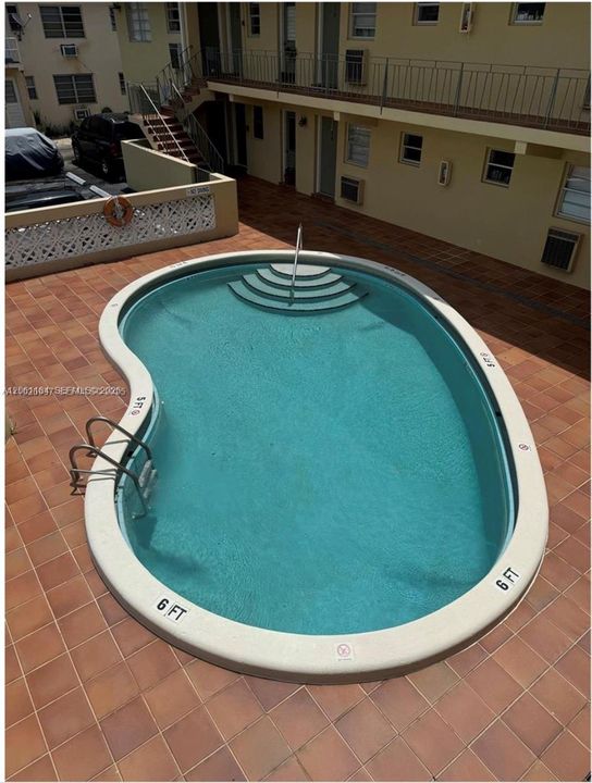 В аренду: $1,950 (1 спален, 1 ванн, 650 Квадратных фут)