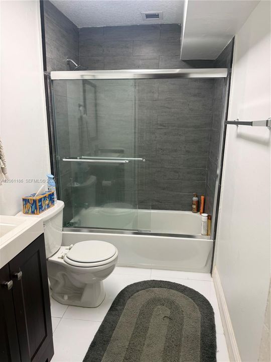 En Venta: $490,000 (3 camas, 2 baños, 1265 Pies cuadrados)