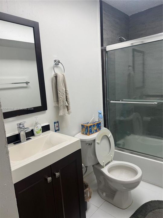 En Venta: $490,000 (3 camas, 2 baños, 1265 Pies cuadrados)