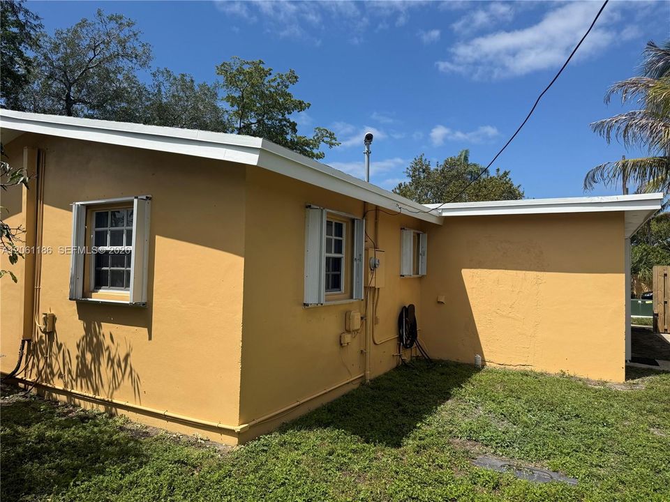 En Venta: $490,000 (3 camas, 2 baños, 1265 Pies cuadrados)