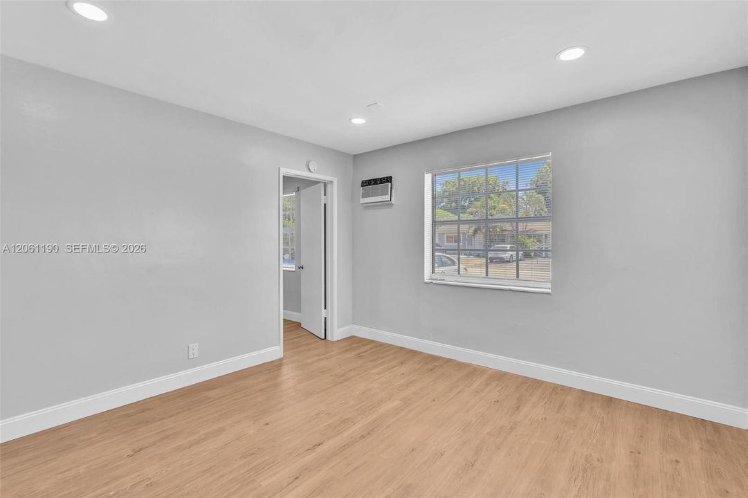 En Renta: $1,499 (1 camas, 1 baños, 4008 Pies cuadrados)
