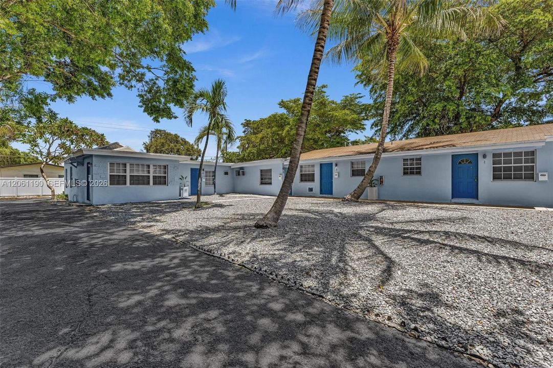 En Renta: $1,499 (1 camas, 1 baños, 4008 Pies cuadrados)