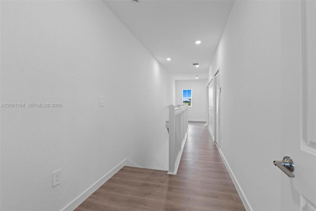 На продажу: $574,990 (4 спален, 3 ванн, 0 Квадратных фут)