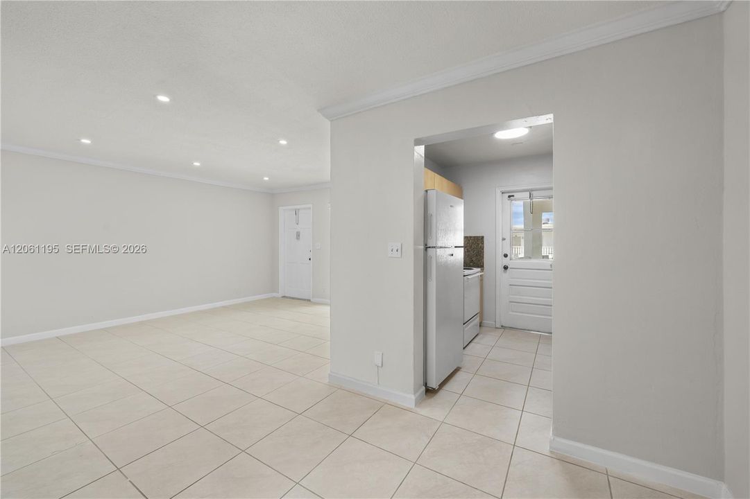 В аренду: $1,750 (1 спален, 1 ванн, 650 Квадратных фут)