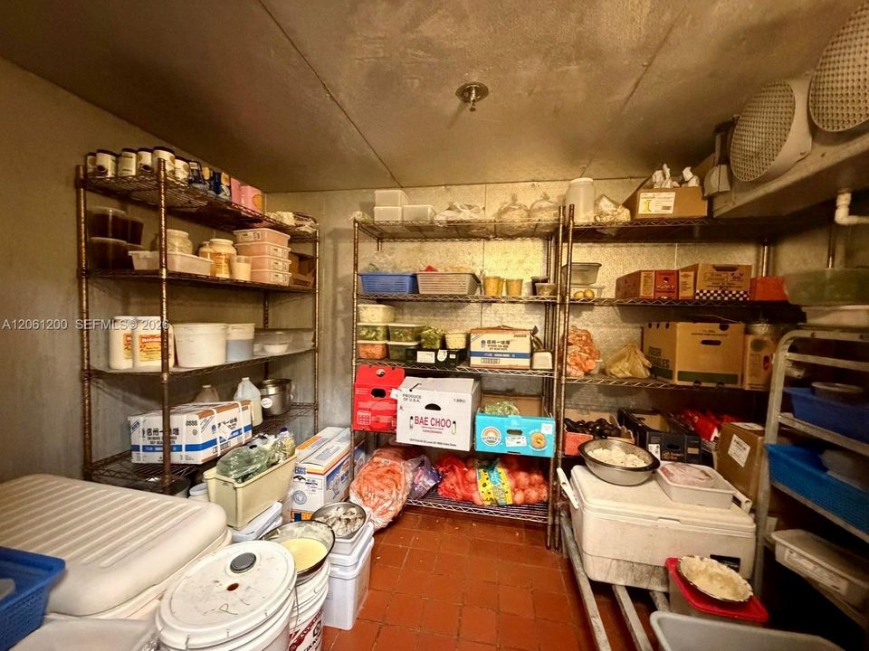 На продажу: $300,000 (0 спален, 0 ванн, 0 Квадратных фут)