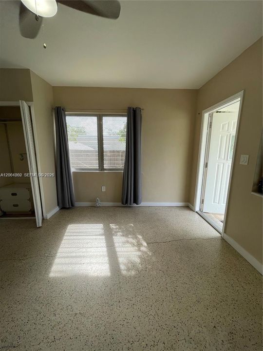 For Rent: $1,300 (0 beds, 1 baths, 0 Square Feet)