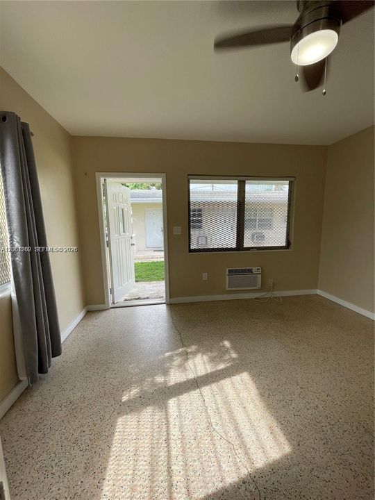 For Rent: $1,300 (0 beds, 1 baths, 0 Square Feet)