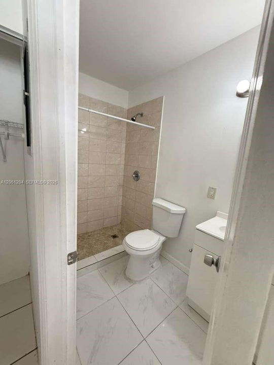 В аренду: $1,600 (1 спален, 1 ванн, 570 Квадратных фут)