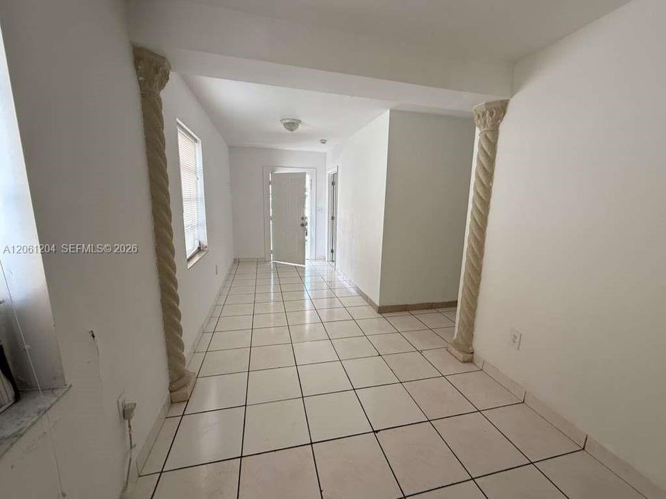 В аренду: $1,600 (1 спален, 1 ванн, 570 Квадратных фут)