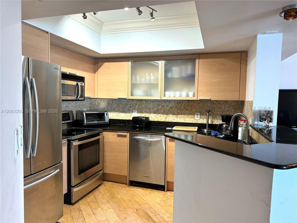 В аренду: $5,500 (2 спален, 2 ванн, 1715 Квадратных фут)