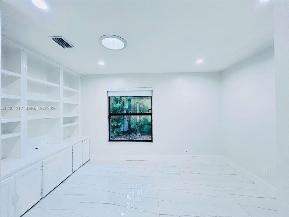 На продажу: $480,000 (3 спален, 2 ванн, 1876 Квадратных фут)