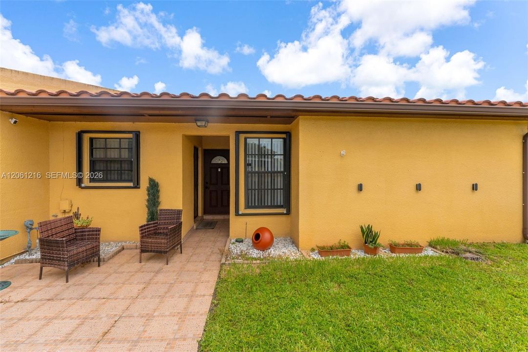 На продажу: $459,000 (3 спален, 2 ванн, 1283 Квадратных фут)