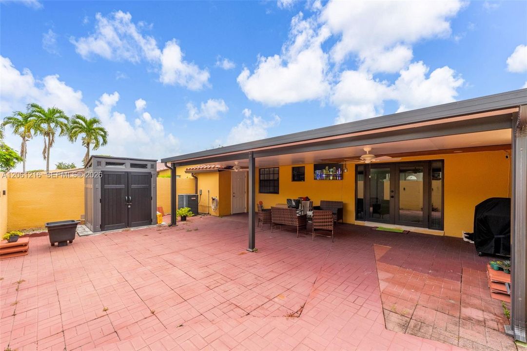 На продажу: $459,000 (3 спален, 2 ванн, 1283 Квадратных фут)