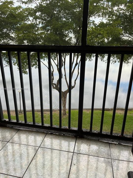 En Venta: $250,000 (2 camas, 2 baños, 793 Pies cuadrados)