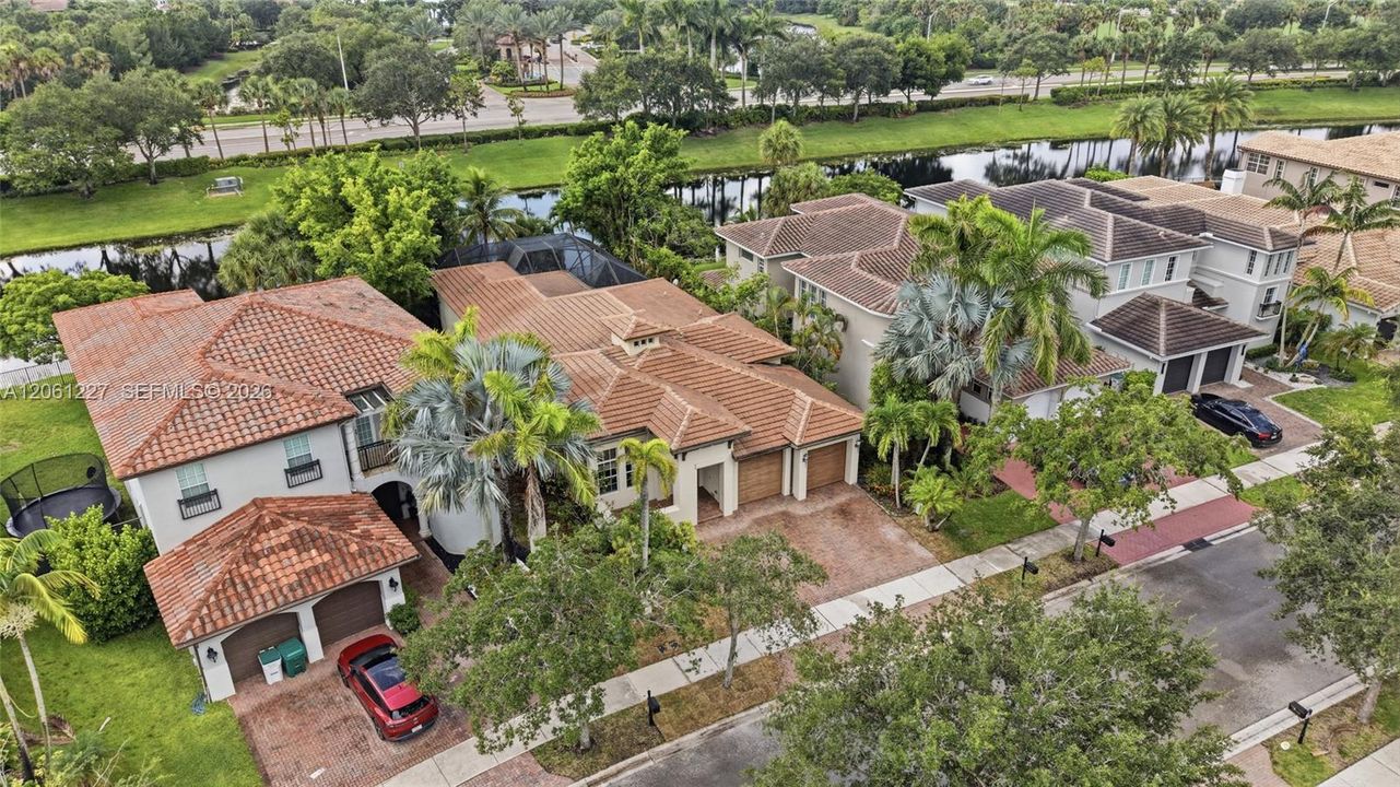 На продажу: $899,000 (4 спален, 3 ванн, 2450 Квадратных фут)