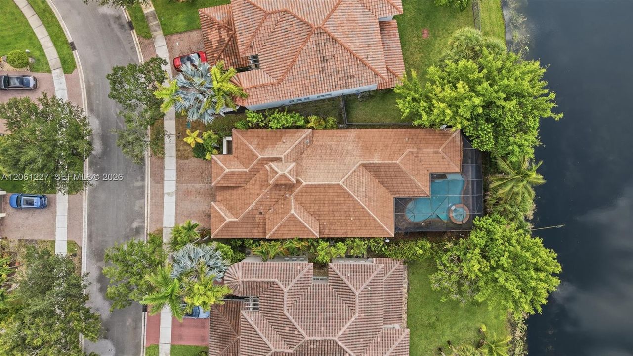 На продажу: $899,000 (4 спален, 3 ванн, 2450 Квадратных фут)