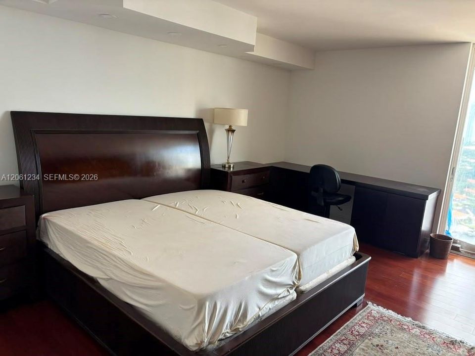 В аренду: $5,500 (3 спален, 2 ванн, 1990 Квадратных фут)