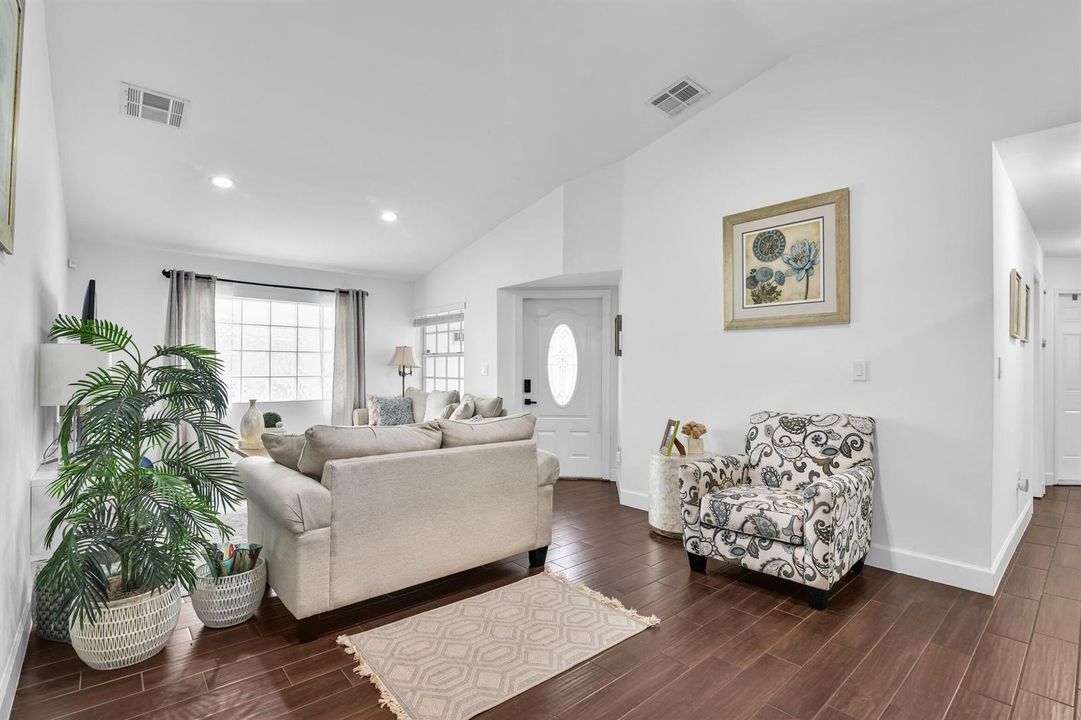 651 SW 176th Ave, Pembroke Pines -8