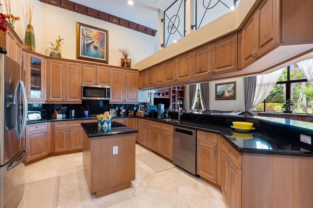 KITCHEN