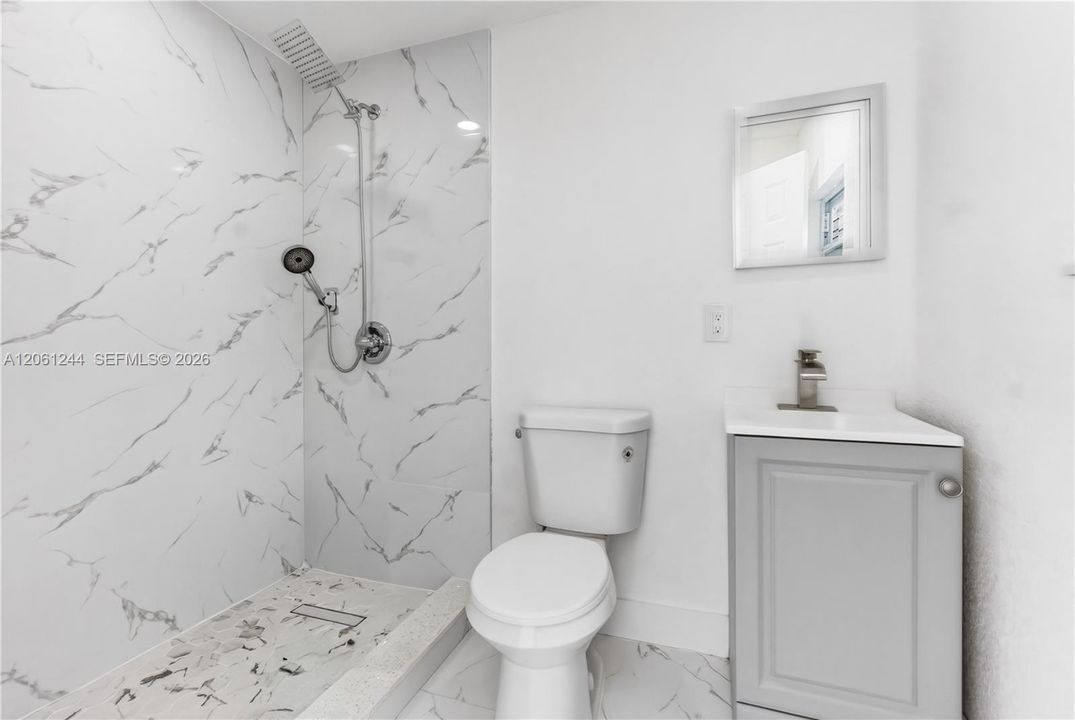 На продажу: $570,000 (3 спален, 2 ванн, 0 Квадратных фут)