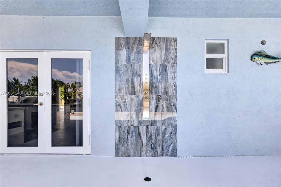 En Venta: $1,850,000 (3 camas, 3 baños, 1440 Pies cuadrados)