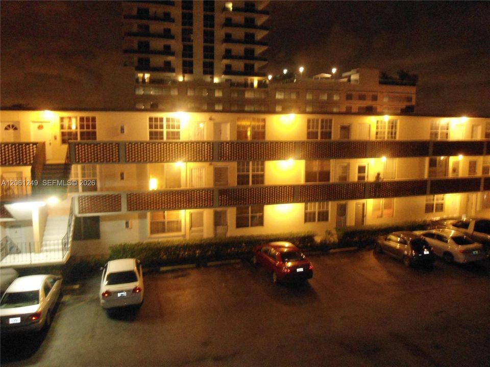 В аренду: $1,675 (1 спален, 1 ванн, 695 Квадратных фут)