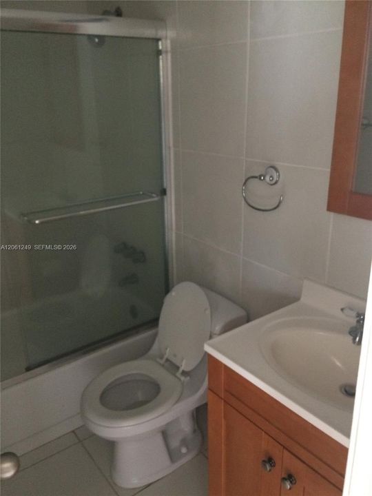 В аренду: $1,675 (1 спален, 1 ванн, 695 Квадратных фут)