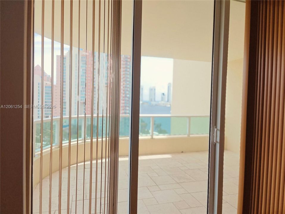 На продажу: $650,000 (2 спален, 3 ванн, 1650 Квадратных фут)