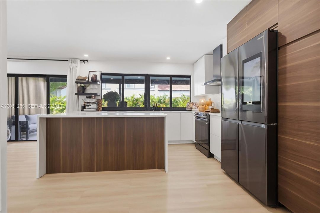 На продажу: $635,000 (3 спален, 2 ванн, 1671 Квадратных фут)