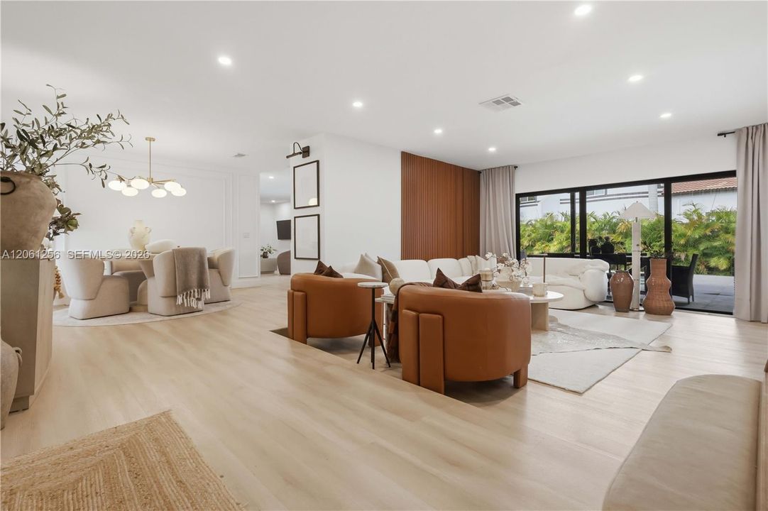 На продажу: $635,000 (3 спален, 2 ванн, 1671 Квадратных фут)
