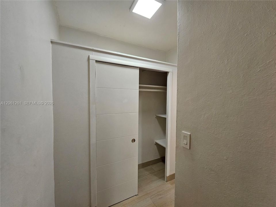 For Rent: $1,400 (1 beds, 1 baths, 650 Square Feet)