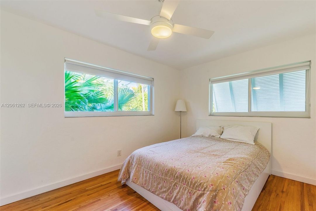 For Rent: $5,000 (3 beds, 2 baths, 1649 Square Feet)