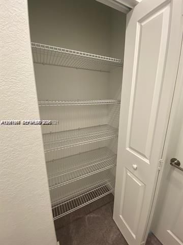 В аренду: $2,850 (3 спален, 3 ванн, 1320 Квадратных фут)