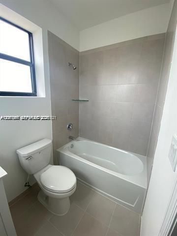 В аренду: $2,850 (3 спален, 3 ванн, 1320 Квадратных фут)