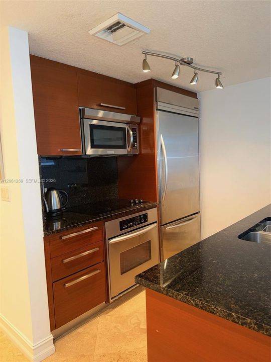 Activo con contrato: $689,000 (2 camas, 1 baños, 1086 Pies cuadrados)