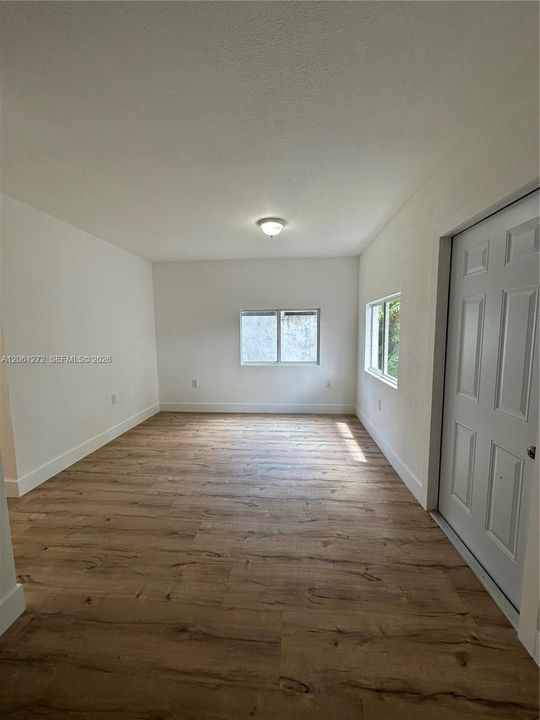В аренду: $2,150 (2 спален, 1 ванн, 812 Квадратных фут)