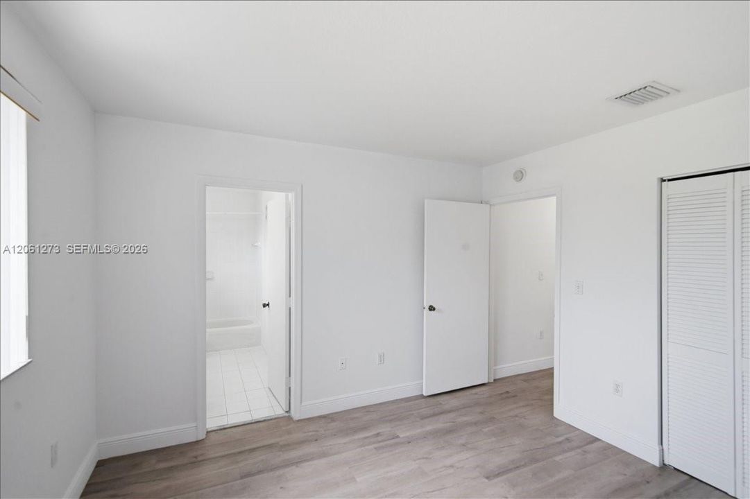 For Sale: $395,000 (3 beds, 3 baths, 1708 Square Feet)